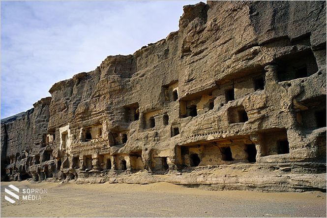 Buddhista barlangtemplomok