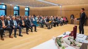 Fülöp Attila: januártól megemeljük a szociális szférában dolgozók bérét