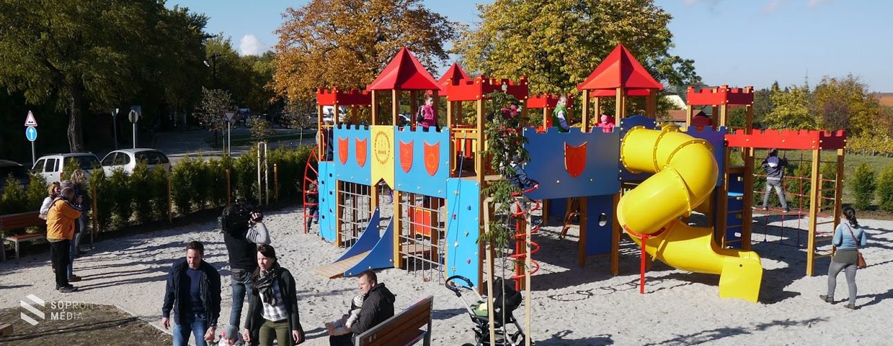 Új játszótérrel gazdagodott a város