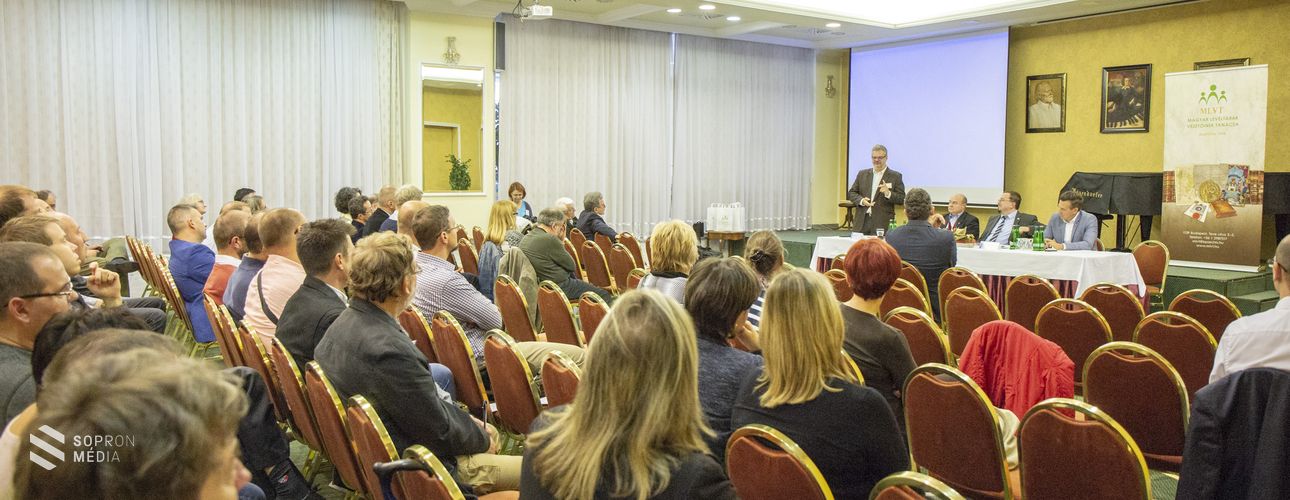 Vándorgyűlést tartanak a magyar levéltárak vezetői