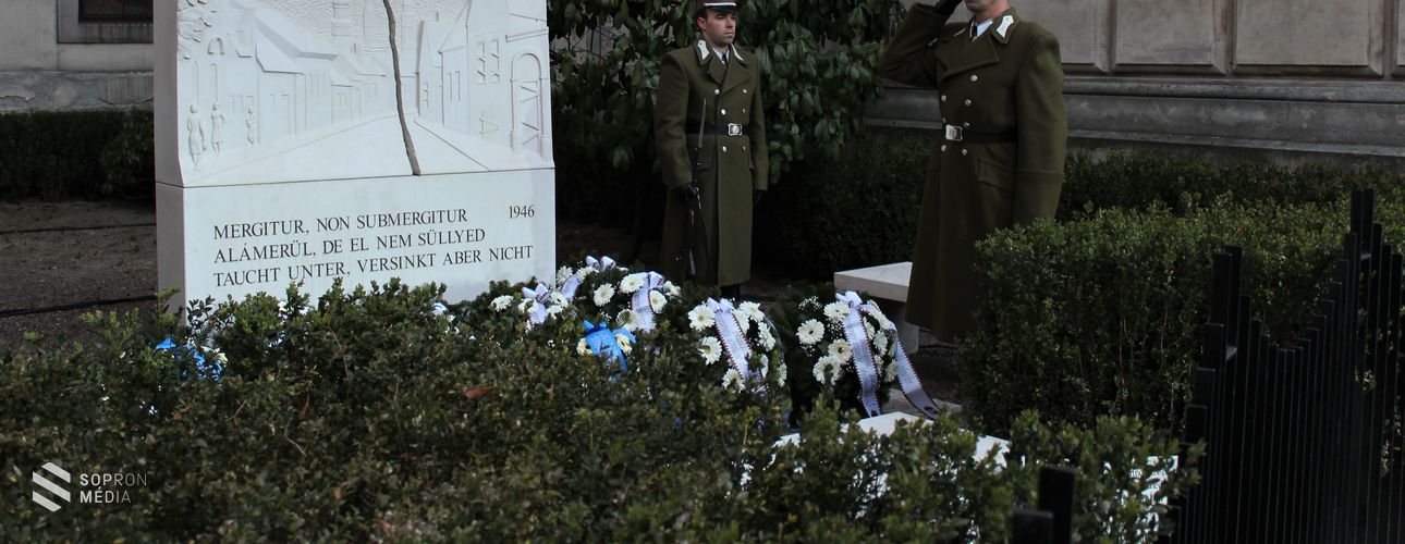 Megemlékezés és koszorúzás az elhurcolt és elűzött magyarországi németek emléknapján 
