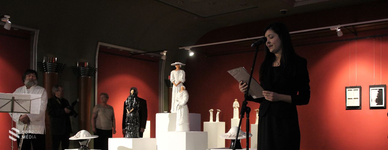 Megnyílt Borsodi Zsuzsa keramikusművész kiállítása (galéria)