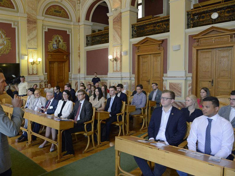 A Német-Magyar Nyári Akadémia diákjait köszöntötték