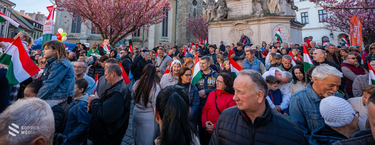 Orbán Viktor nagygyűlésére érkezők a biztonságot tartják a legfontosabbnak
