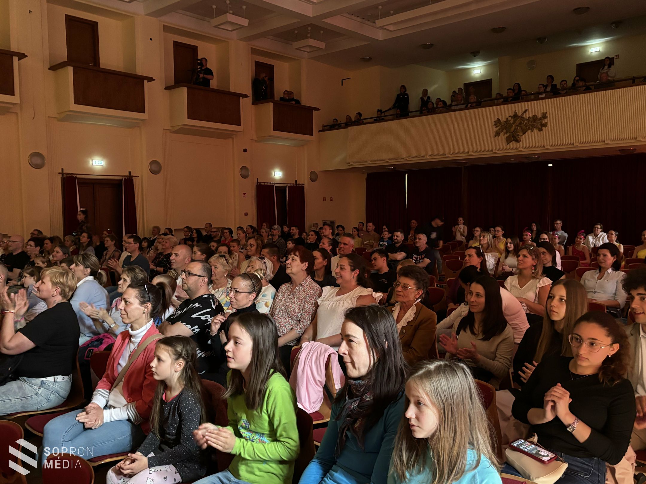 A mozdulat ünnepe – újra színpadon a soproni táncosok
