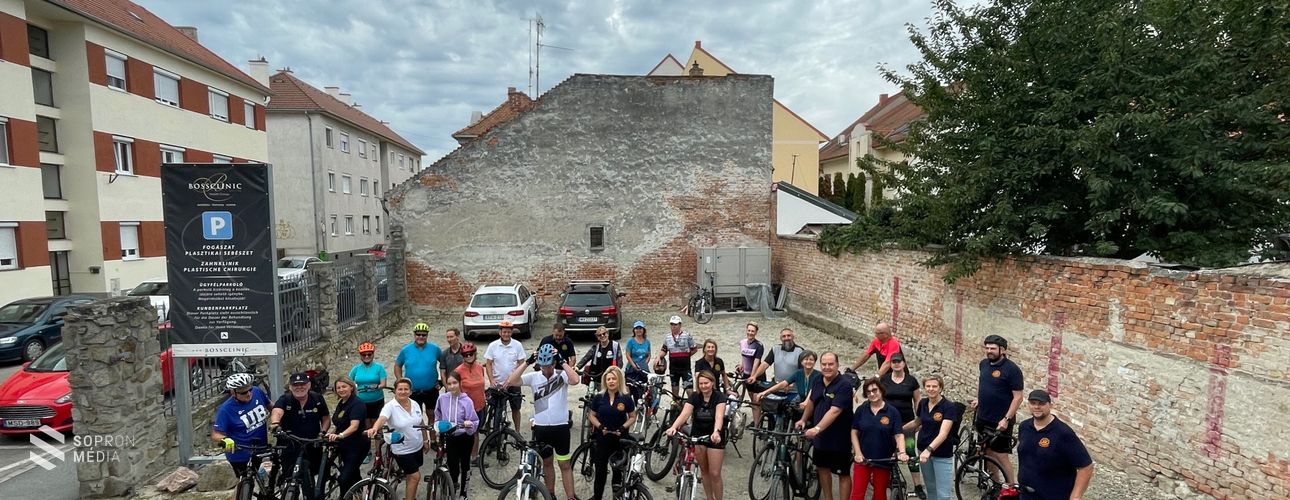Jótékony célból két keréken a Rotary Pannonia