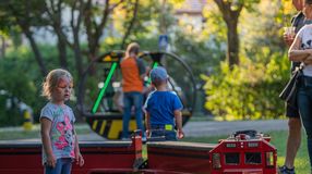 LőVÉRkeringés a vasúton túl