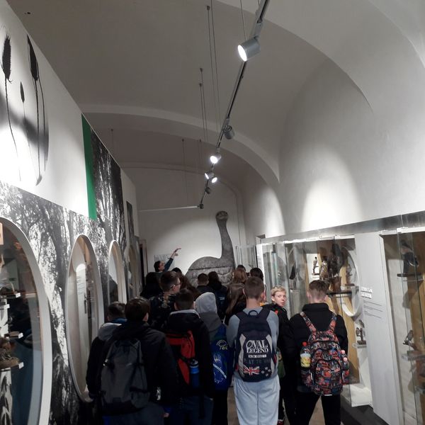 „Irodalmi és történelmi hősök Hont, Nógrád és Gömör vármegyékben, valamint a Szepességben” Határtalanul! program  (Lövői és zsirai 7. osztályosok)