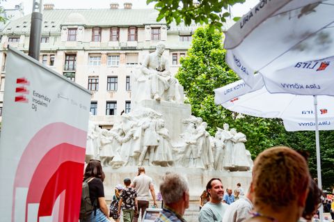 Esterházy shortlistesek az Ünnepi Könyvhéten