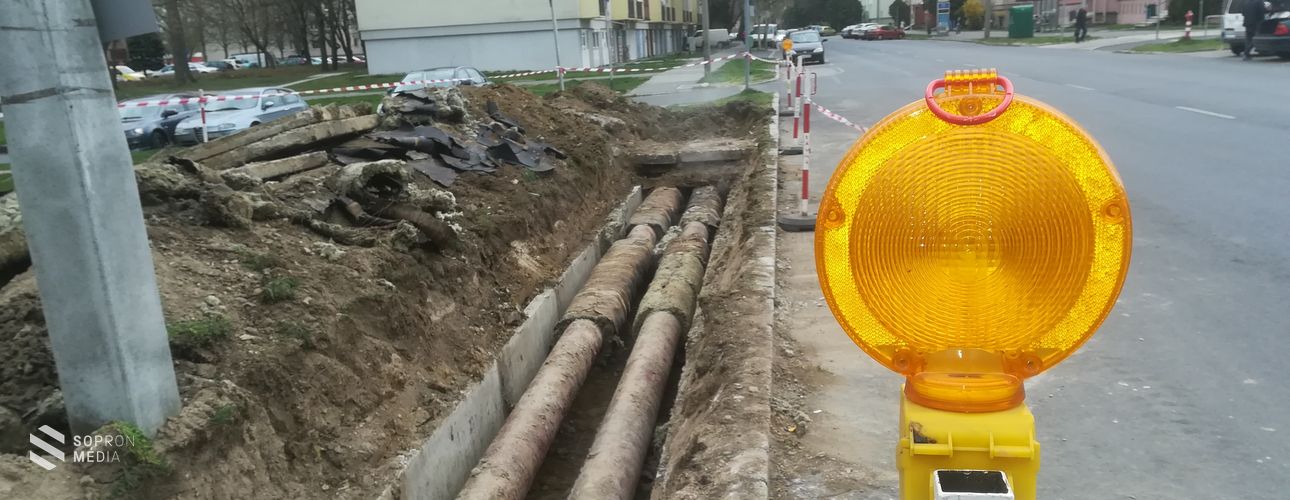 Csőtörés miatt szünetel a távhő- és a melegvíz szolgáltatás!