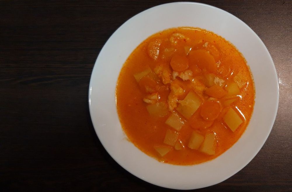 Magyaros krumplileves