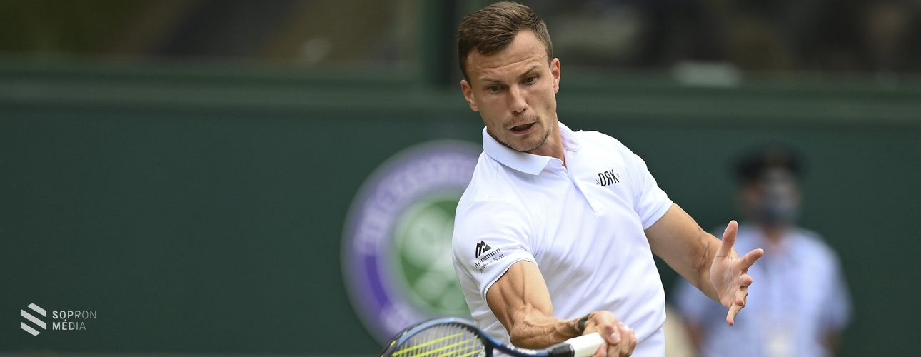 Wimbledon - Fucsovics Mártont Novak Djokovic búcsúztatta a negyeddöntőben