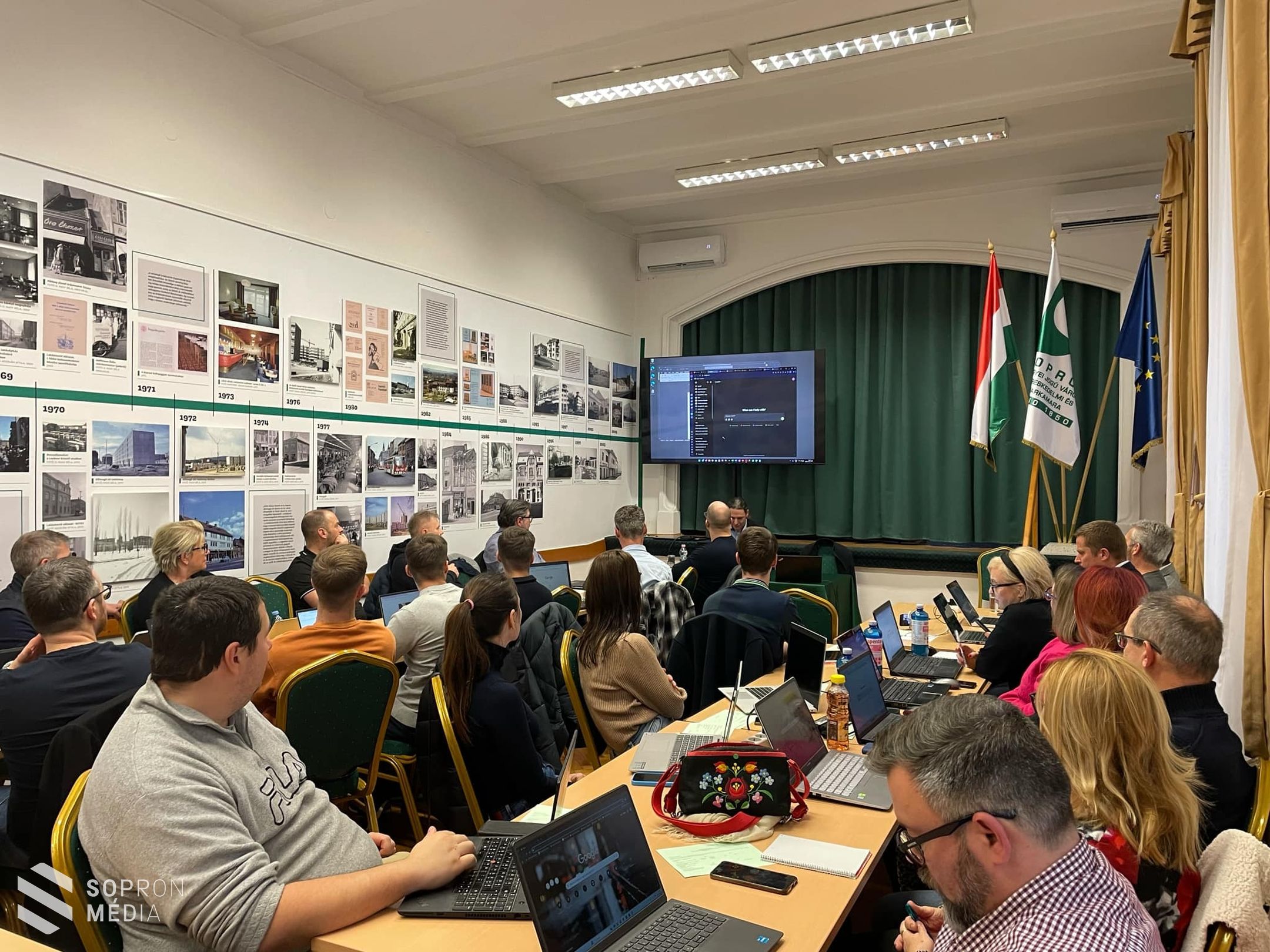 A mesterséges intelligenciáról tartottak előadást a soproni kis- és középvállalkozóknak