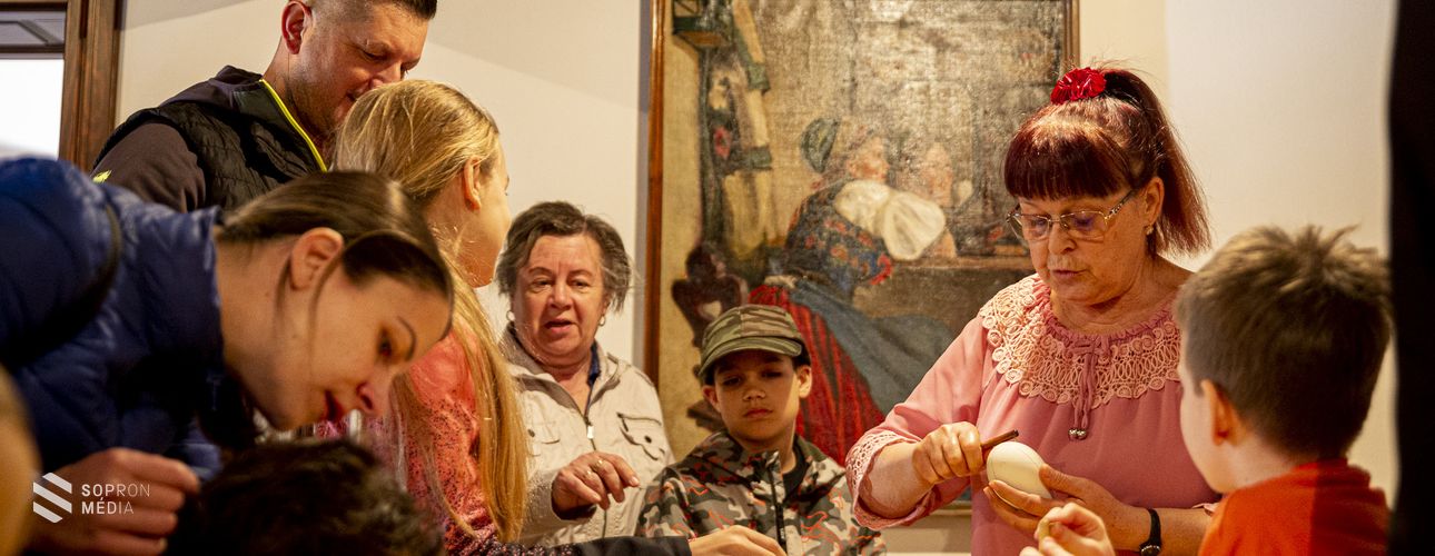 Húsvéti ámulat és törékeny művészet a Hegykői Csipkeházban