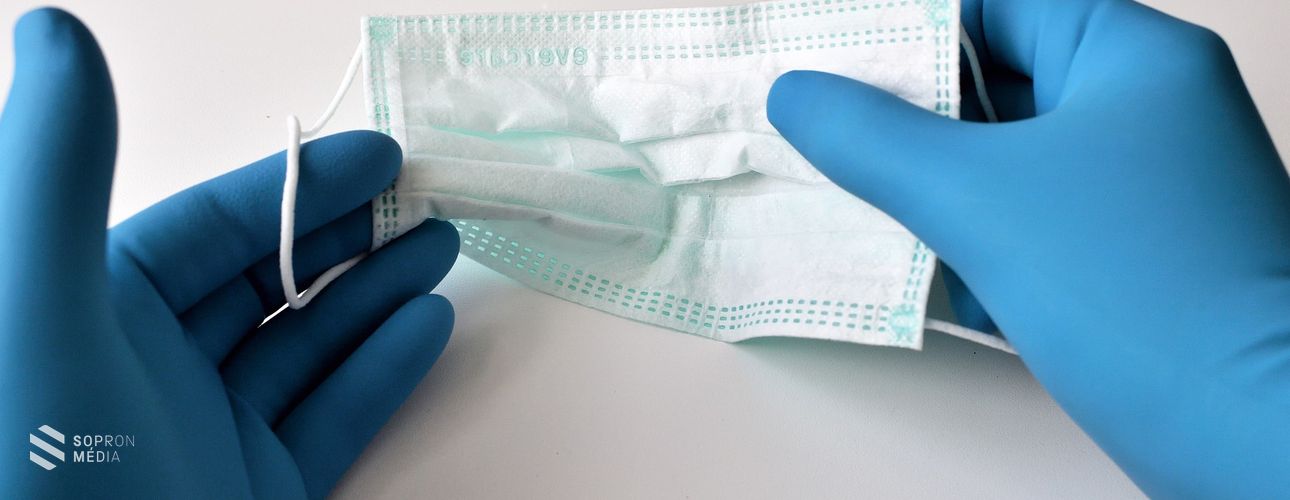 Soproni háziorvos: nem szabad az utcán eldobálni a maszkot és a gumikesztyűt!