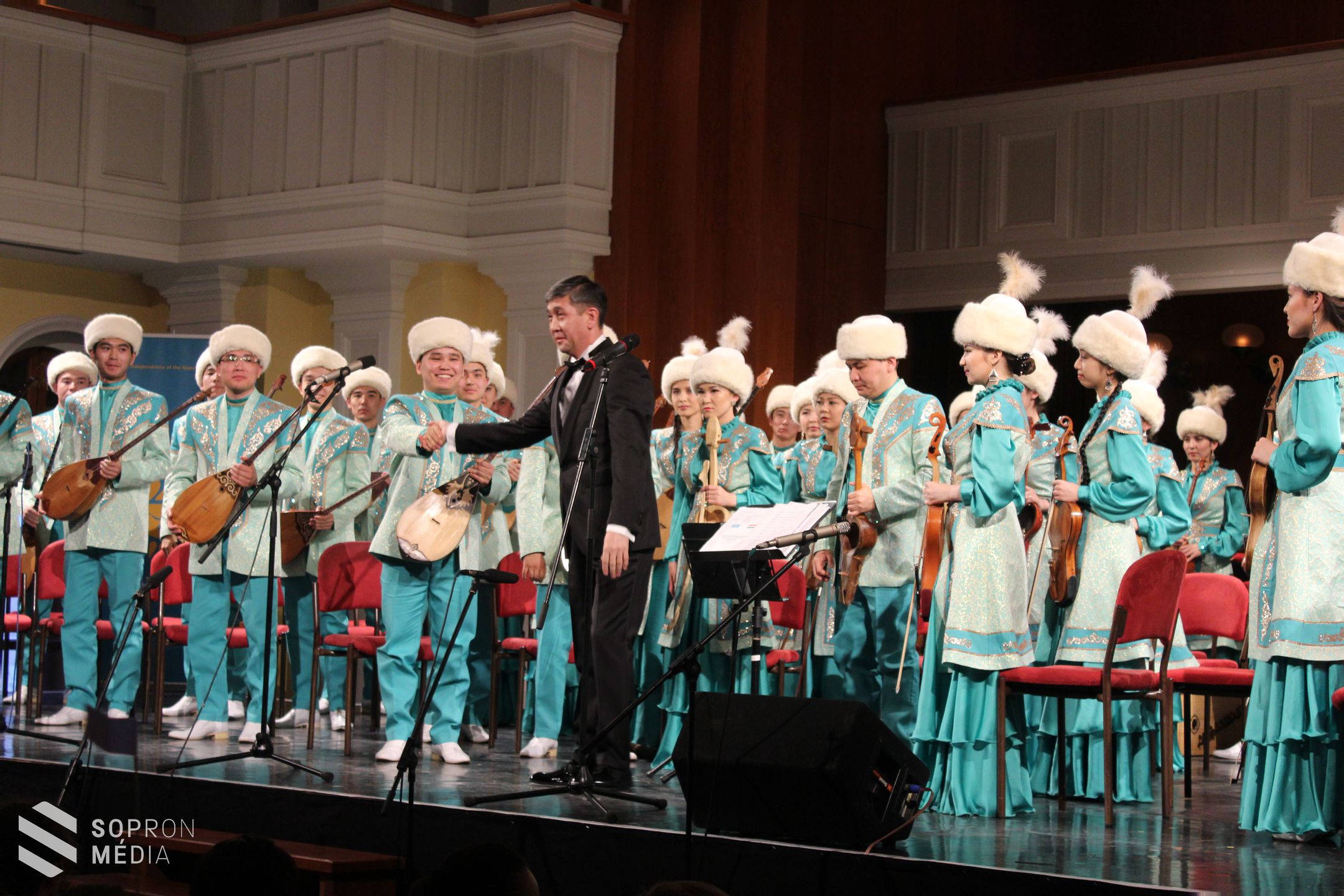 A Kazah Nemzeti Művészeti Egyetem Zenekara adott koncertet Sopronban