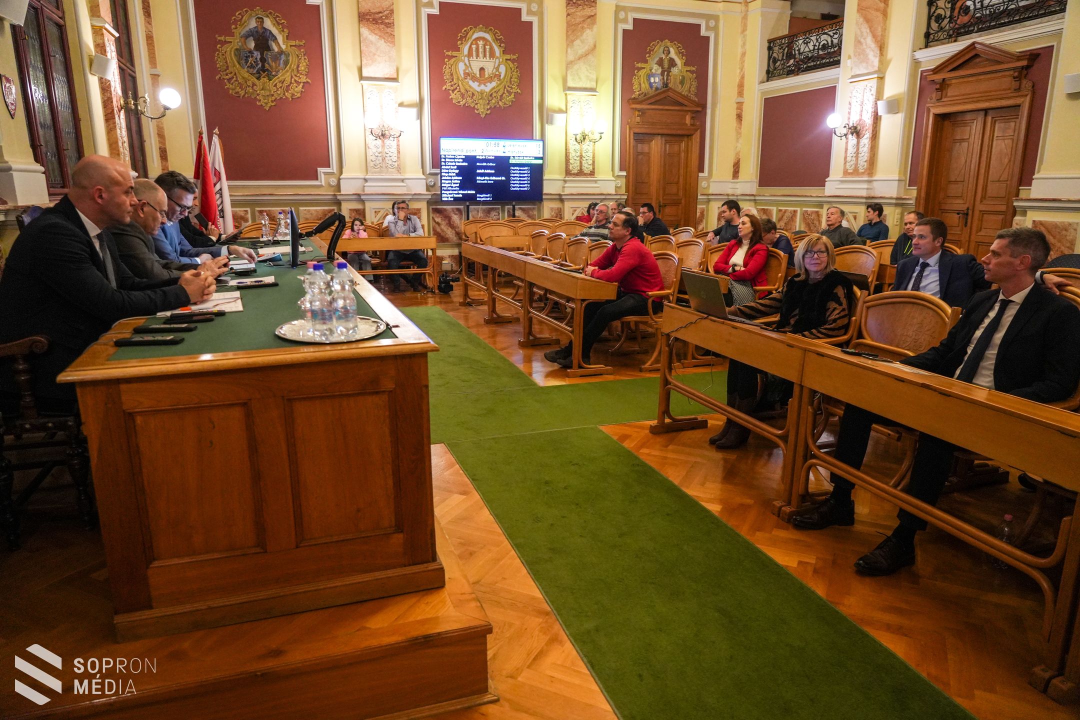 Közmeghallgatáson válaszoltak a városvezetők