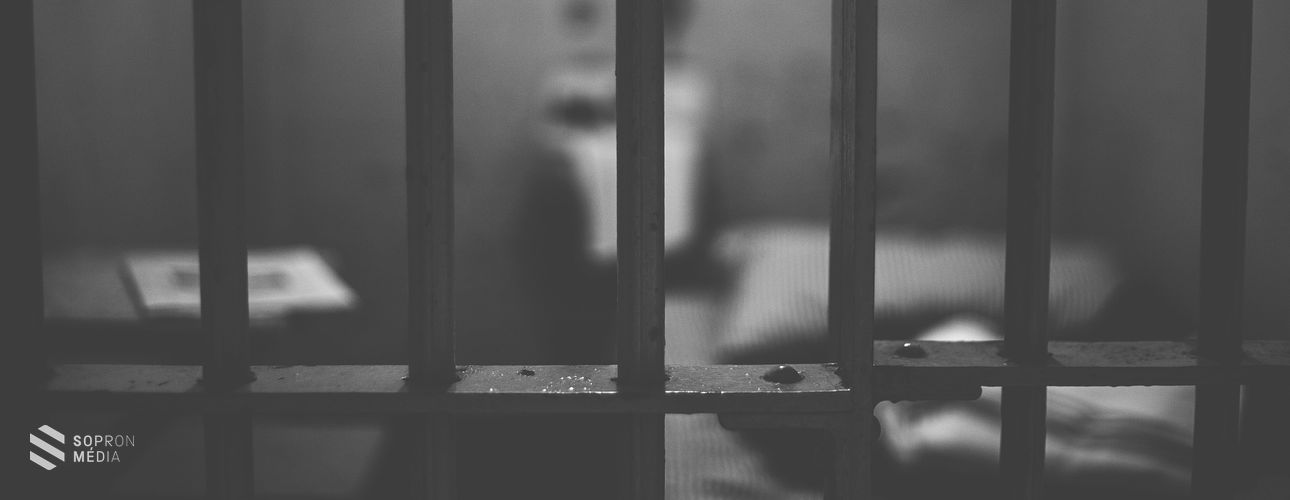 Hivatali vesztegetés miatt jogerősen négy év szabadságvesztést kapott egy börtönben lévő férfi