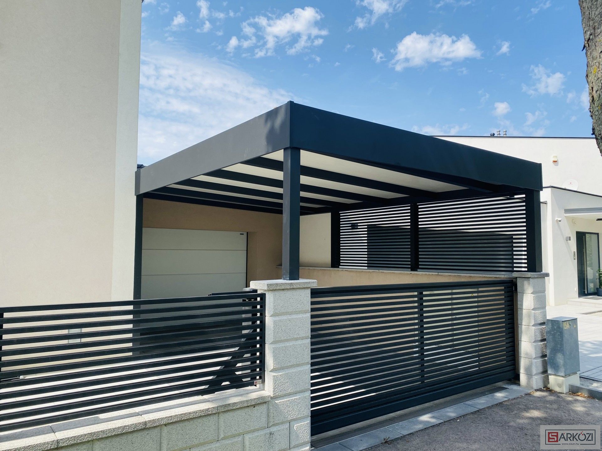 Carport 28