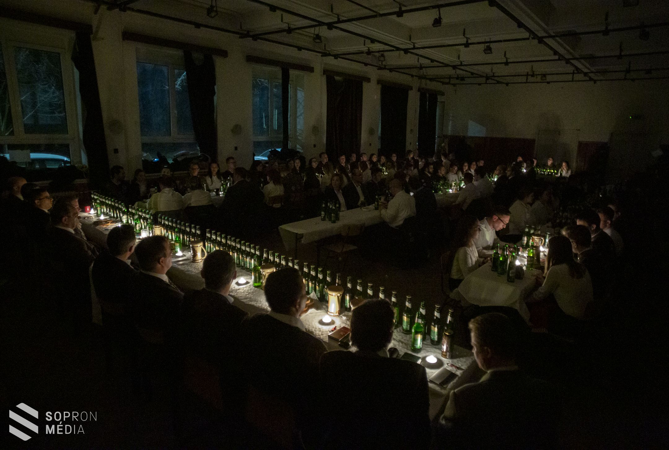 Közgazdász szakest: fontos a hagyományőrzés