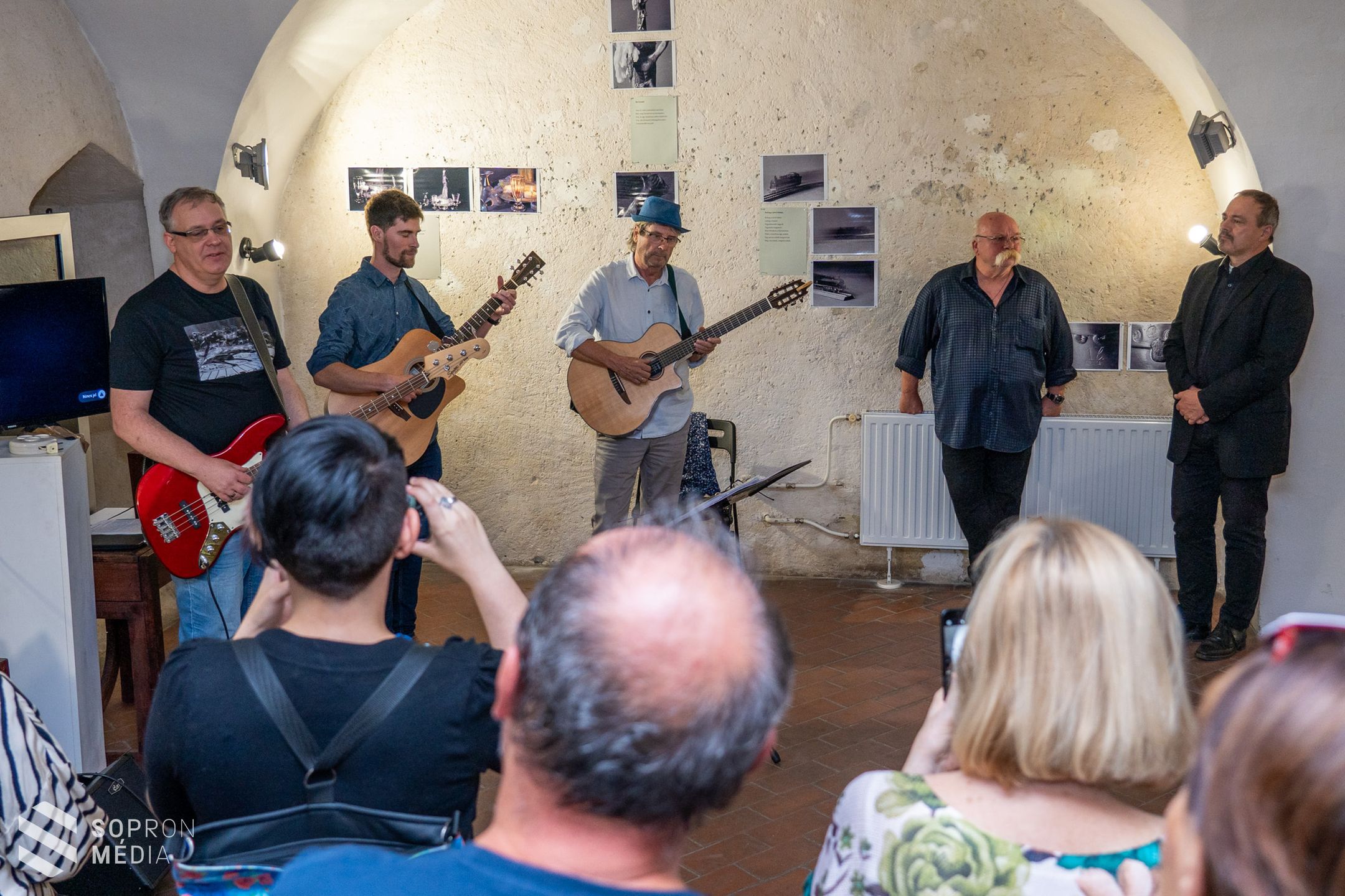 Különleges kiállítás nyílt a Torony Galériában