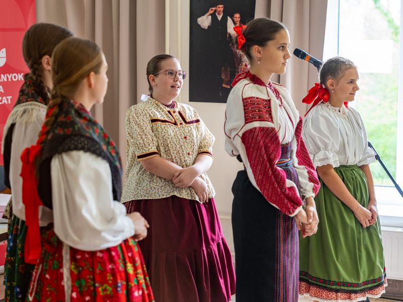 Közösségi szőttes konferencia a hagyományőrzés jegyében