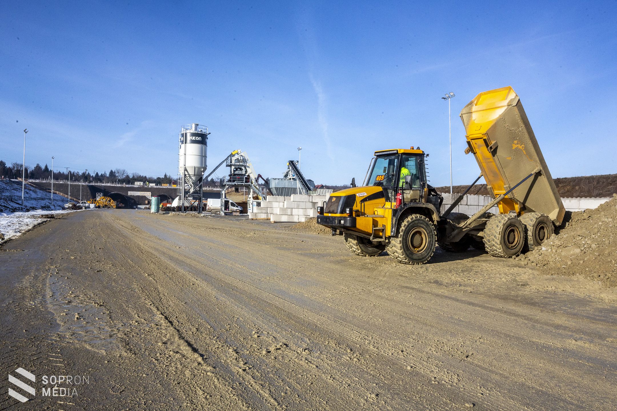 Látványosan halad az M85-ös alagútfejtése, galéria és videó a munkálatokról -FRISSÍTVE TOVÁBBI TECHNIKAI RÉSZLETEKKEL