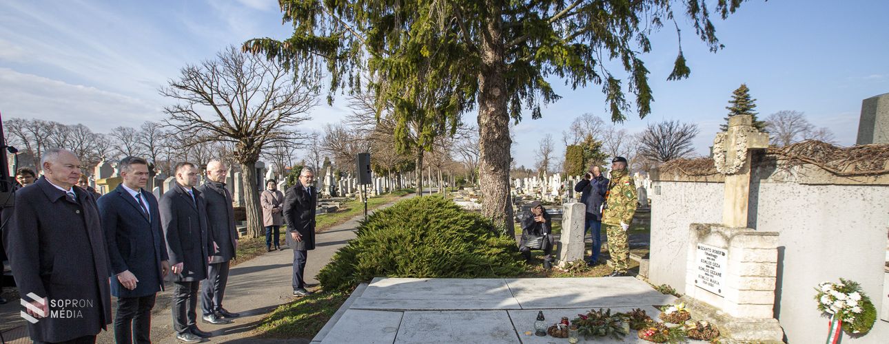 Megemlékeztek a kommunista diktatúrák áldozatairól Sopronban