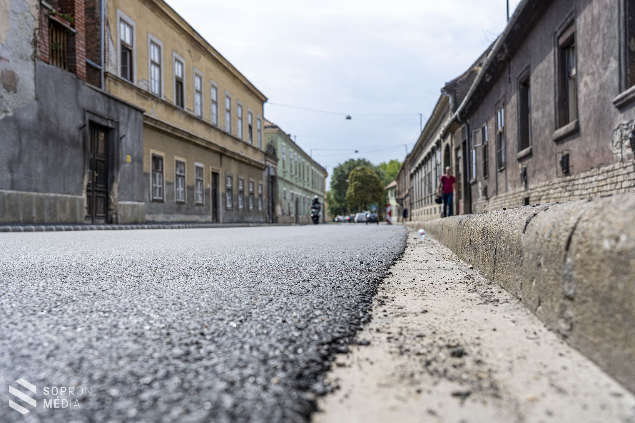 Teljesen megújult a Magyar utca útburkolata!