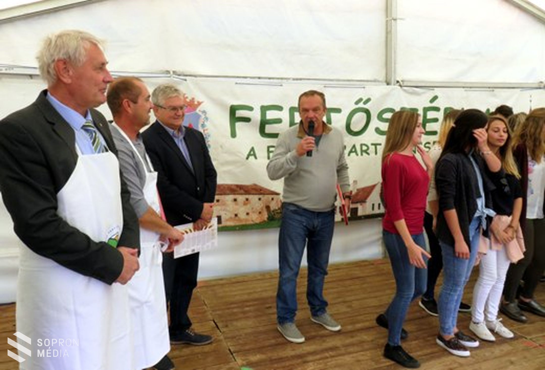 A térség egyik legnépszerűbb őszi rendezvénye a Tökfesztivál Fertőszéplakon
