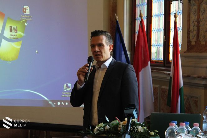 Farkas Ciprián tanácsnok, önkormányzati képviselő