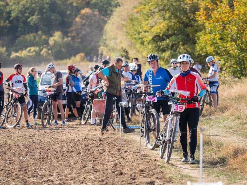 Több mint 130 versenyzővel zajlik a soproni MTBO-verseny