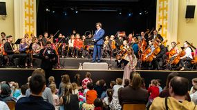 Farsangi hangulatban telt a februári Kuglóf koncert