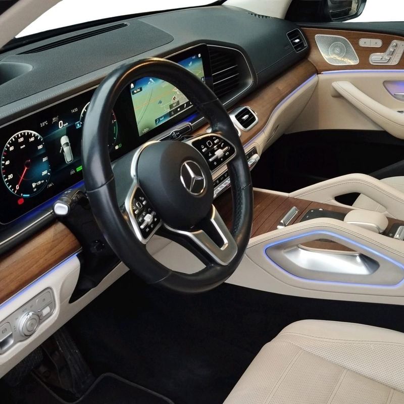 MERCEDES-BENZ