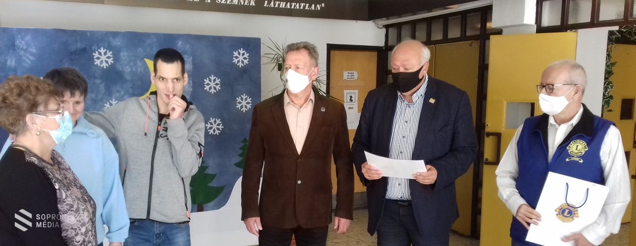 A Tómalom Utcai Gyermekotthont támogatta a Lions Club Sopron 