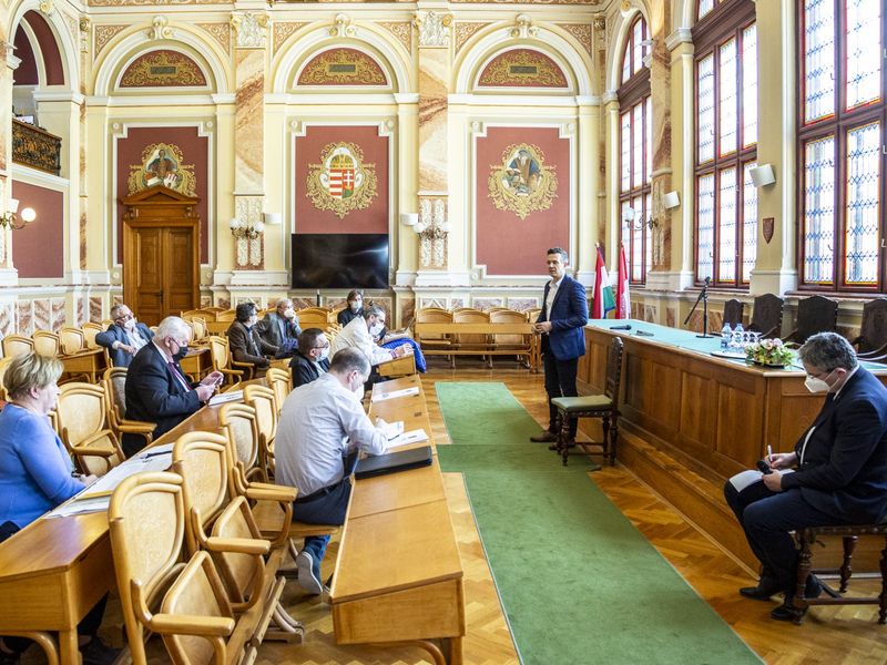 Emlékbizottság a centenárium alkalmából