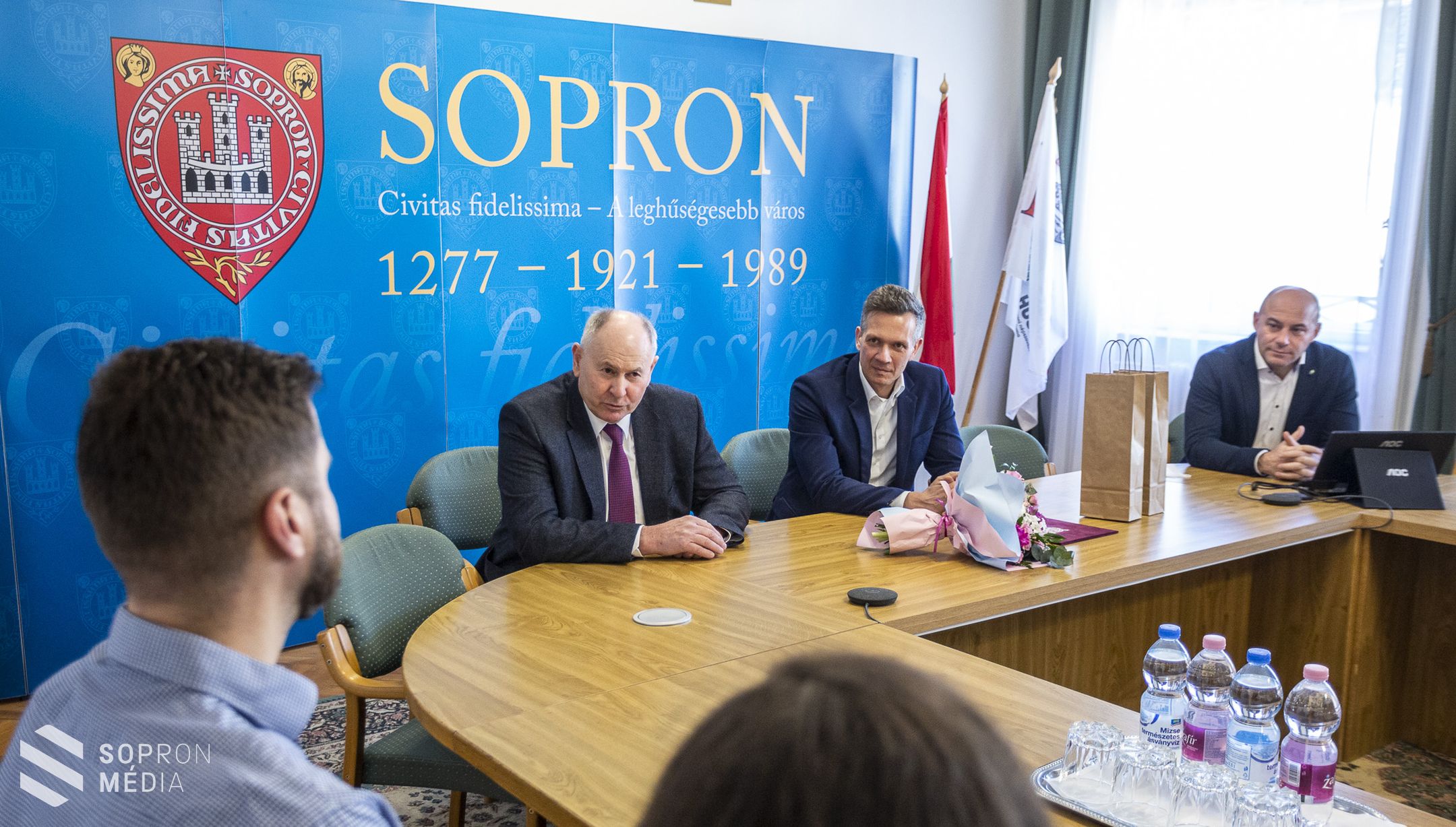 A Sopron Basketet köszöntötték a városházán