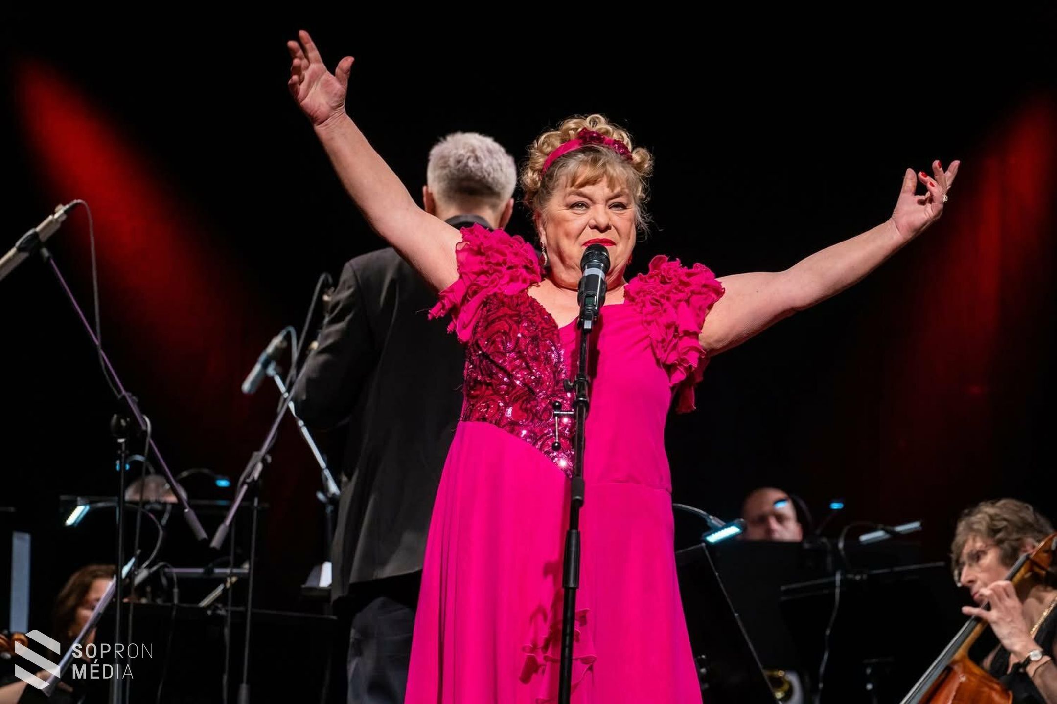 Operettünnep a GYIK Rendezvényházban: Oszvald Marika mindenkit levett a lábáról