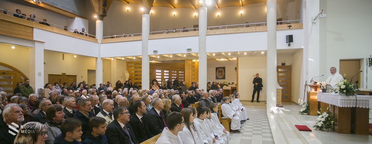 Megannyi szertartással várják a templomok a híveket