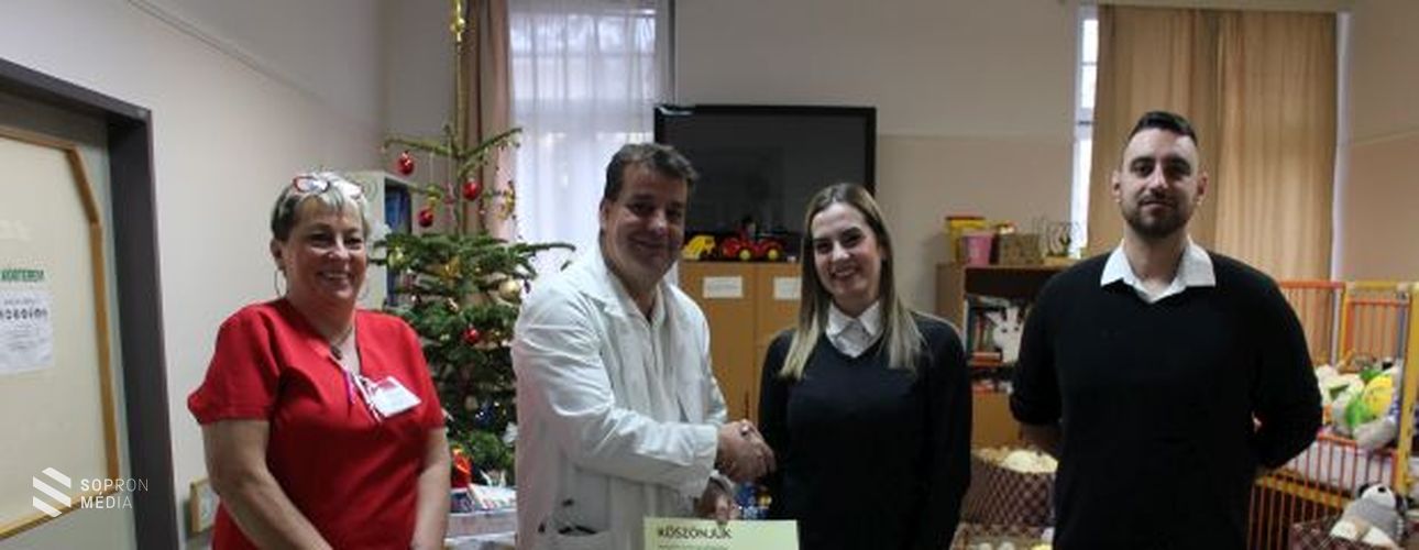 Játékadomány a gyermekosztálynak