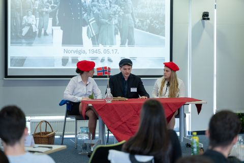 IX.Estöri fináléja