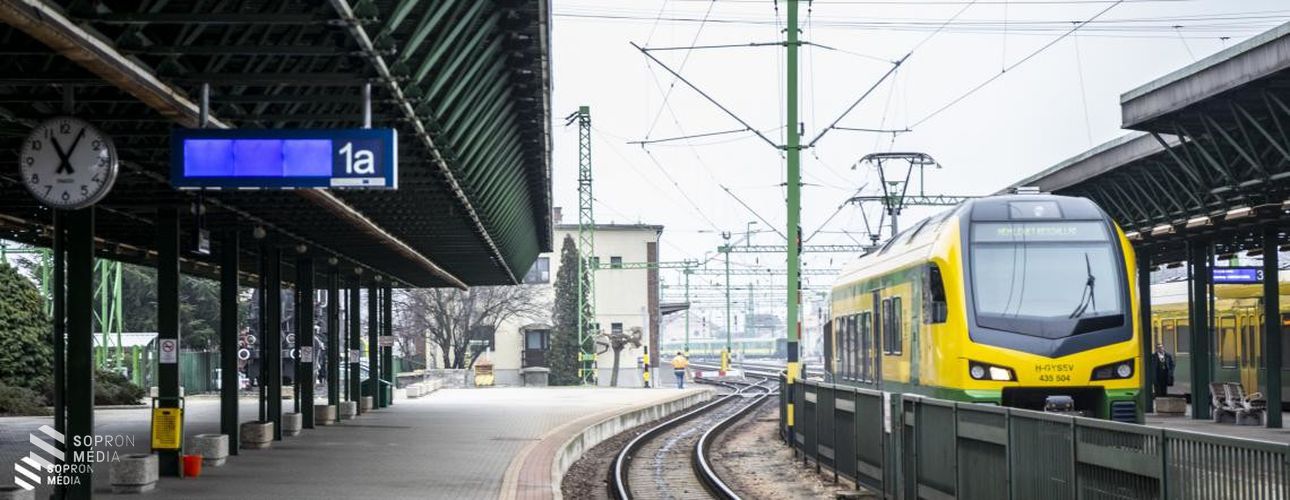 Hétfőtől ismét hétköznapi menetrend szerint közlekednek a vonatok Sopronból Ausztria felé