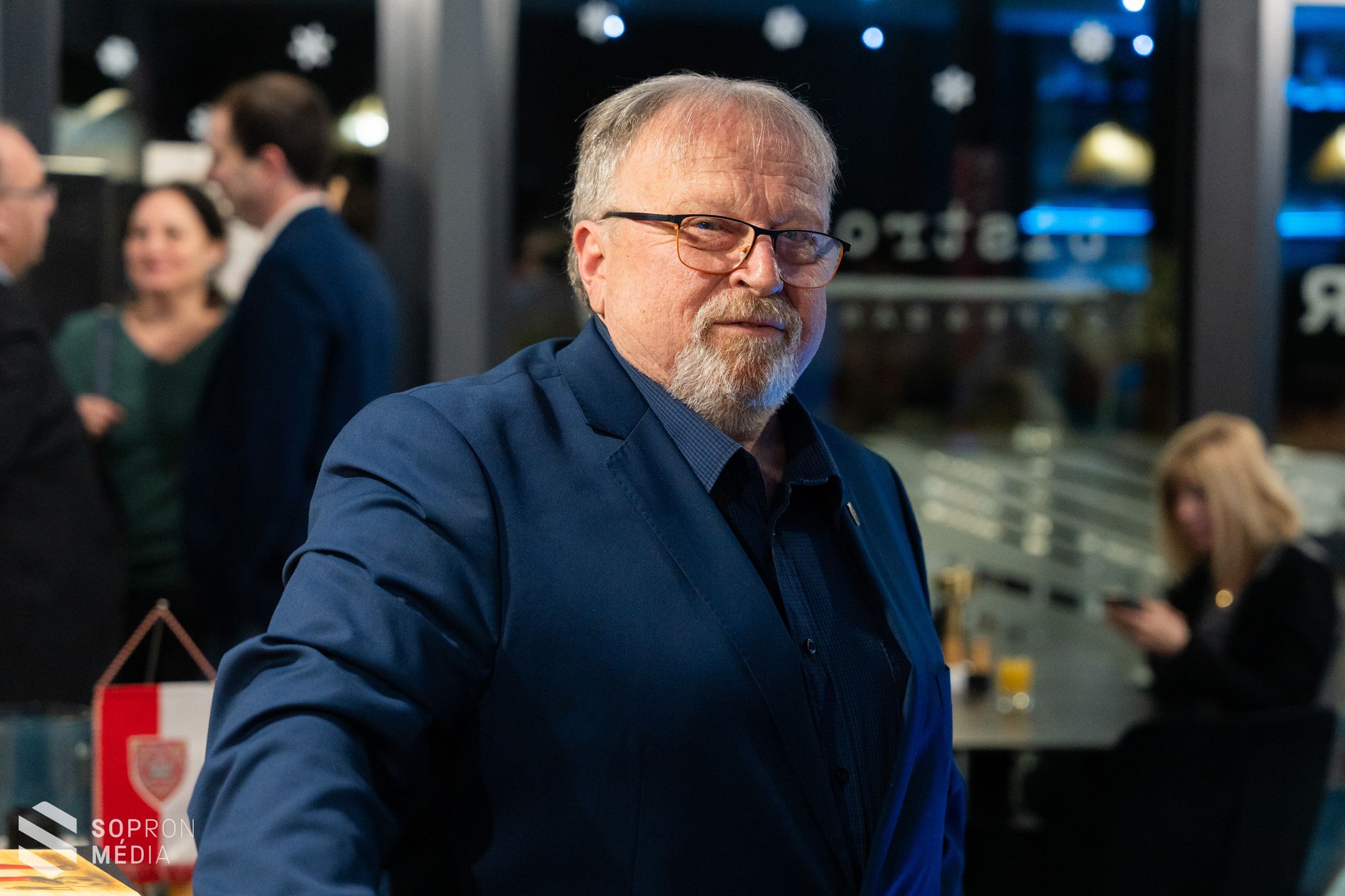 Focilegendák és sípmesterek – Szemelvények a soproni labdarúgásból