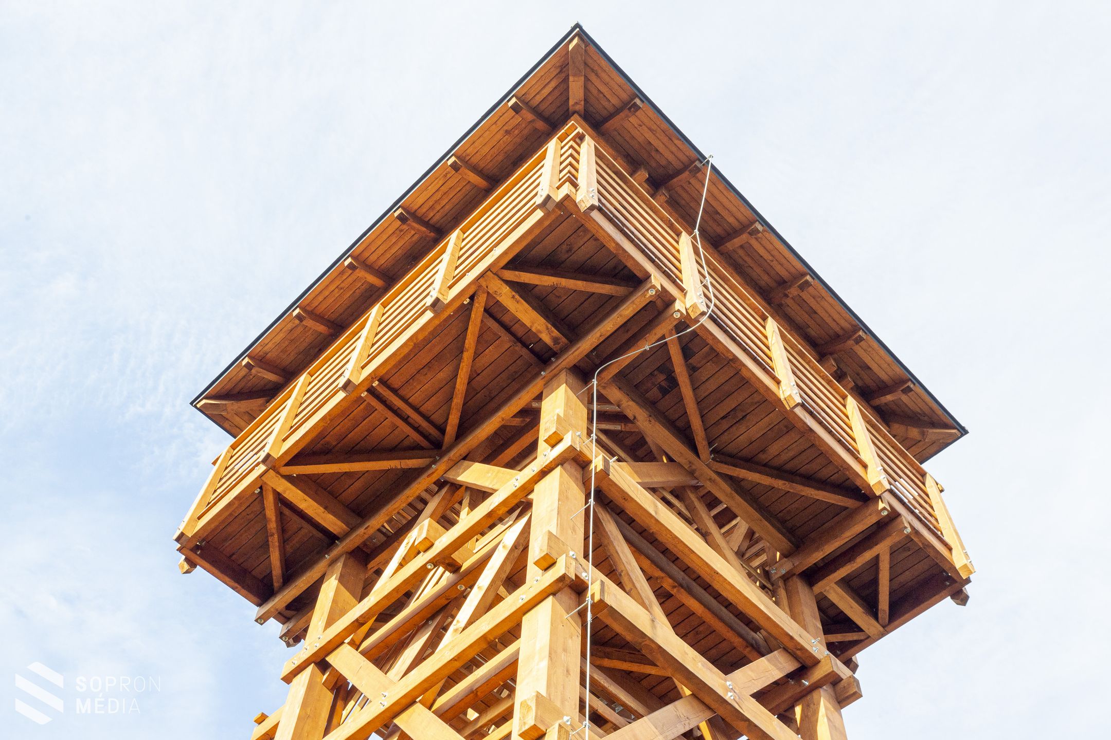 Átadták az új Kecske-hegyi kilátót