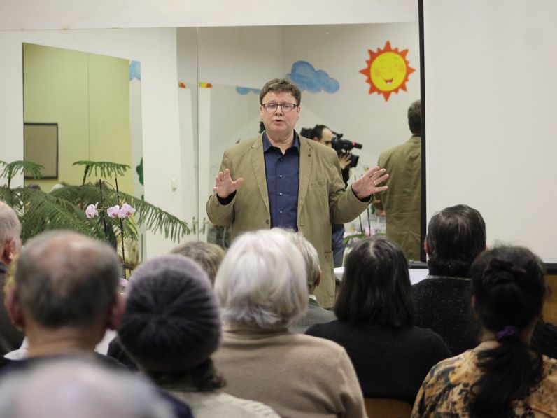 Előadások az egészségesebb, emberibb környezetért