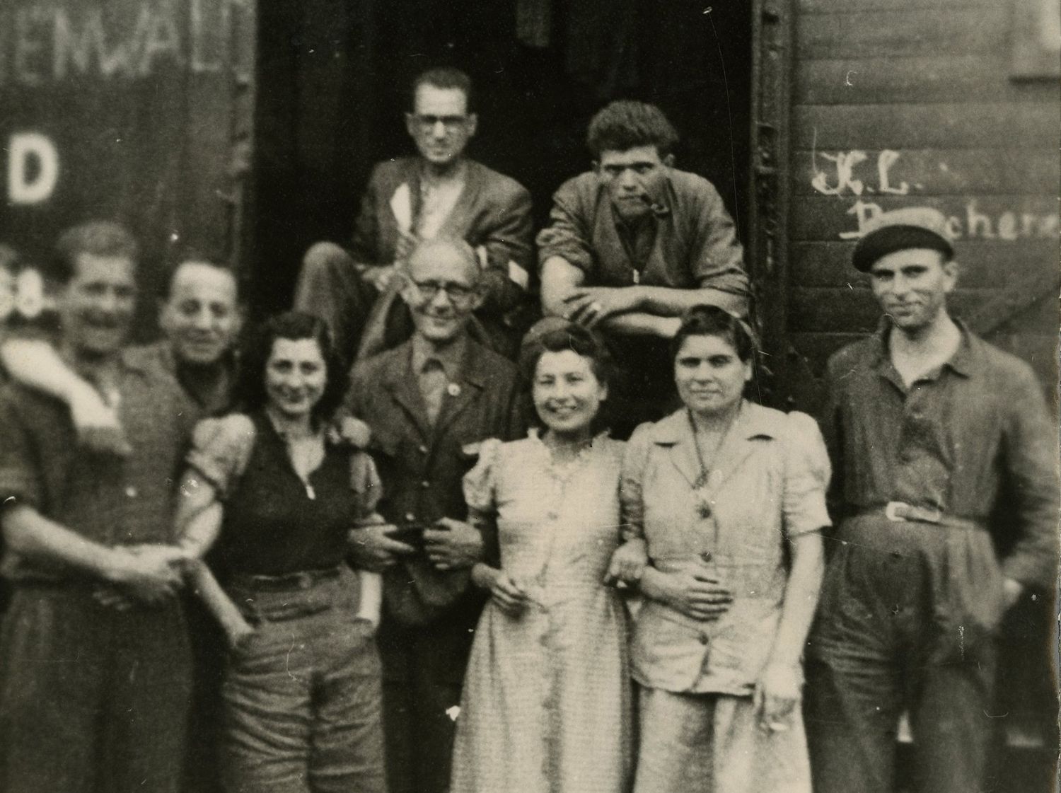 Darvasi László regény részlettel emlékezünk