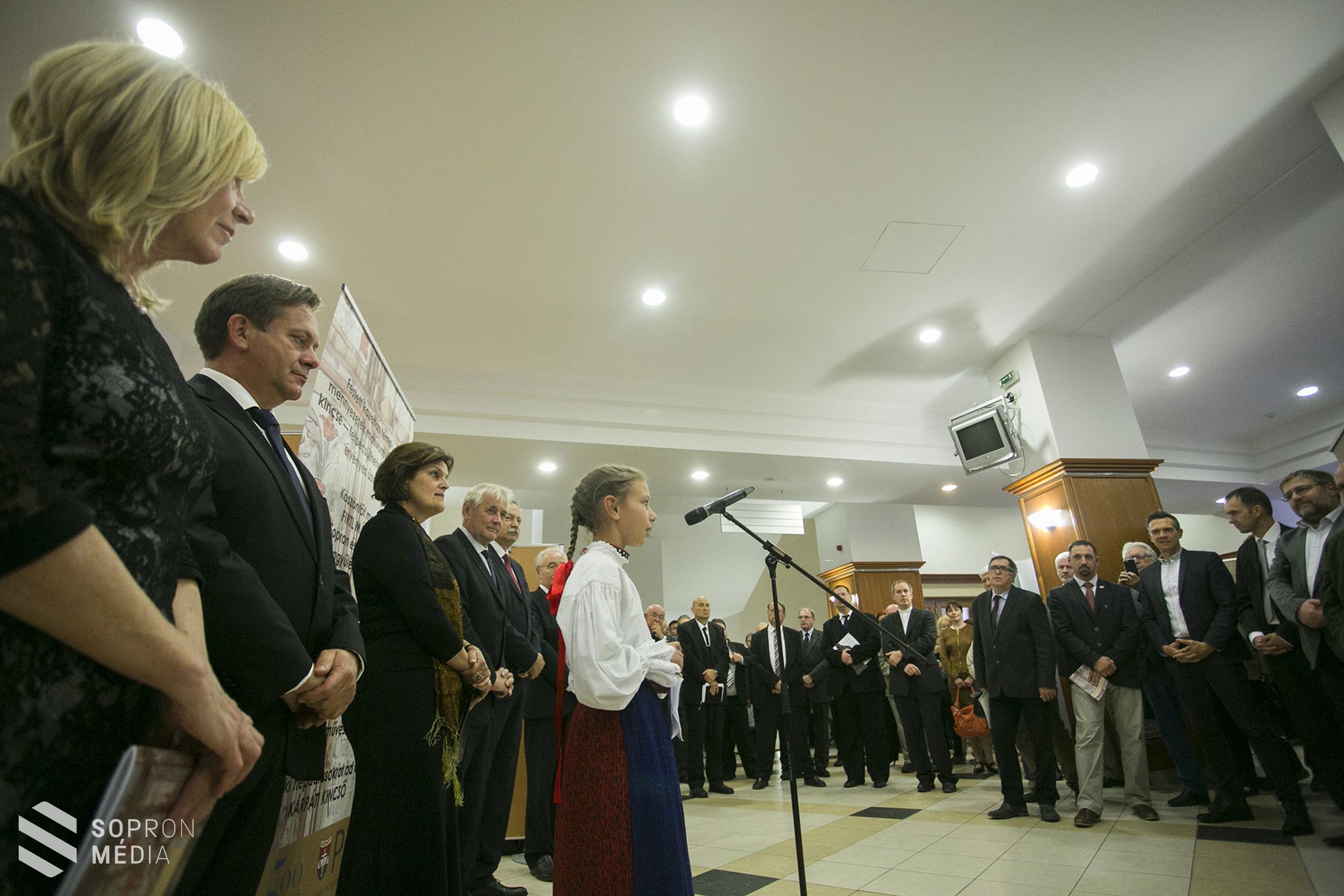 Festett kazettás templom mennyezetek motívumvilága - kiállítás "A reformáció 500 éve" jegyében