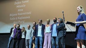 Telt ház az amputált Natasa Kovacevicről szóló film díszbemutatóján