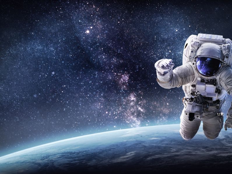 Több mint egy év a csillagok között – lehetséges?