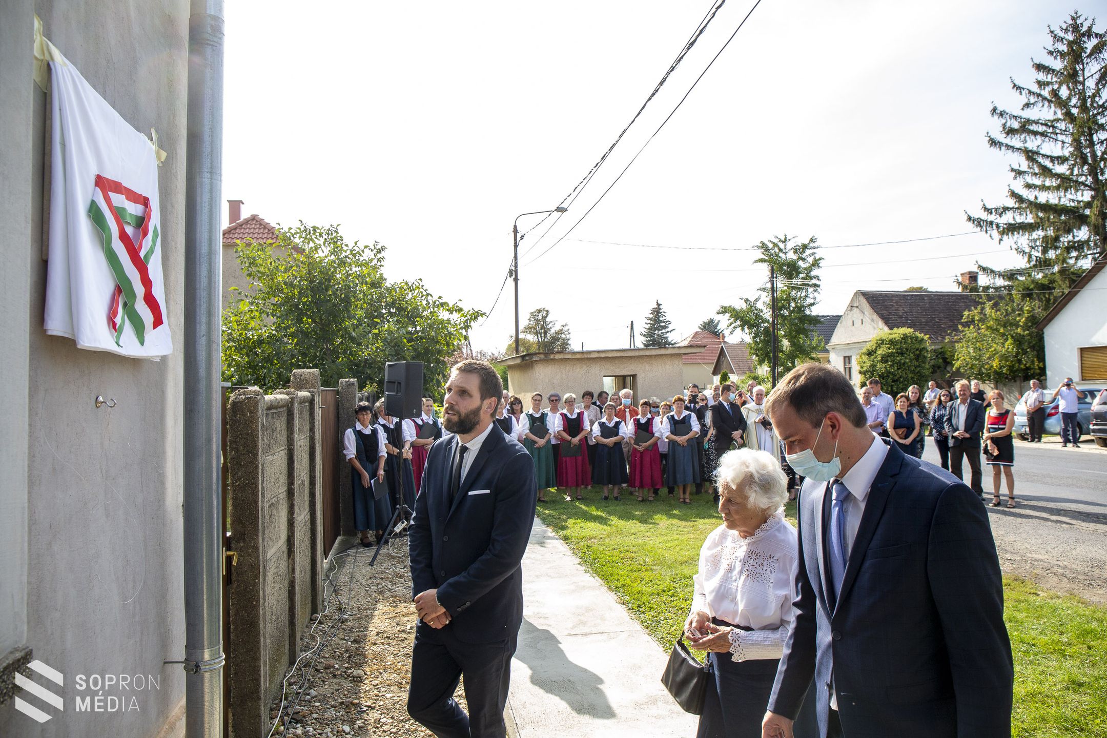 Czupy Bálint nemzetgyűlési képviselő tiszteletére emléktáblát helyeztek el Völcsejen
